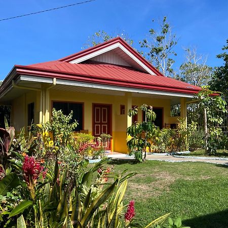 Uptown Guesthouse Siquijor Exterior foto